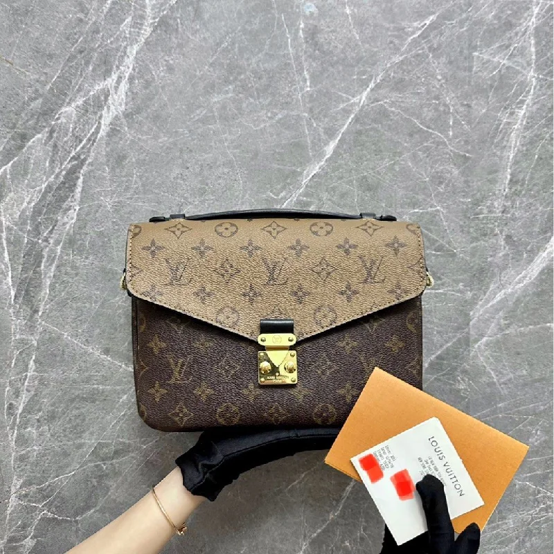 *Like New Full Set* LV Pochette Metis Reverse Monogram