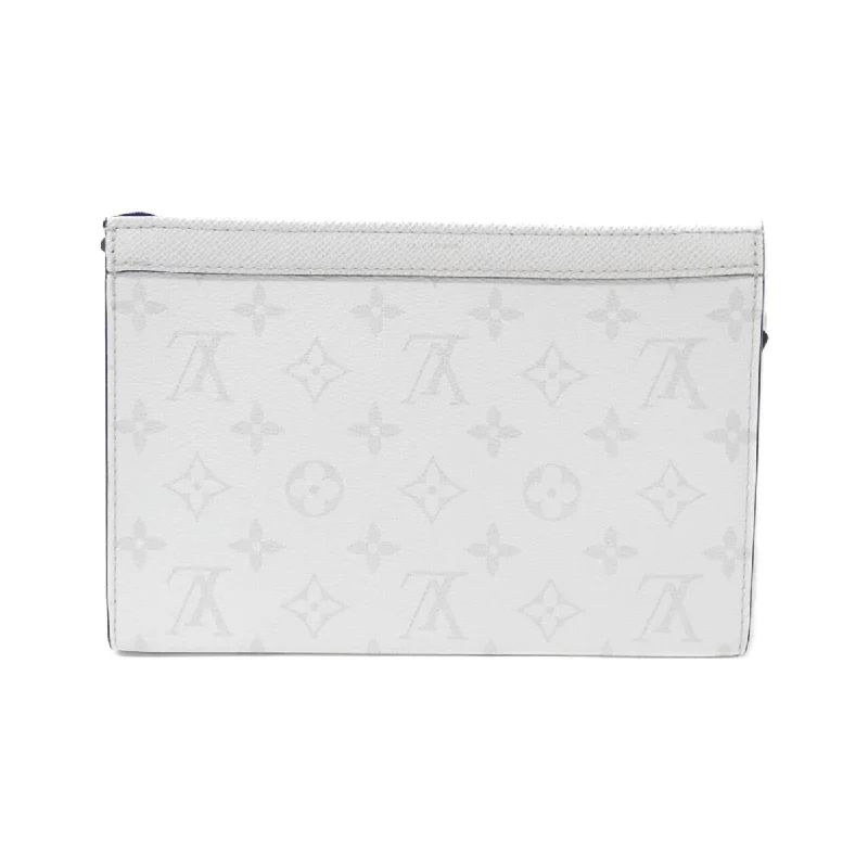 Louis Vuitton Taigaama Gaston Wardrobe M30935 Shoulder Bag