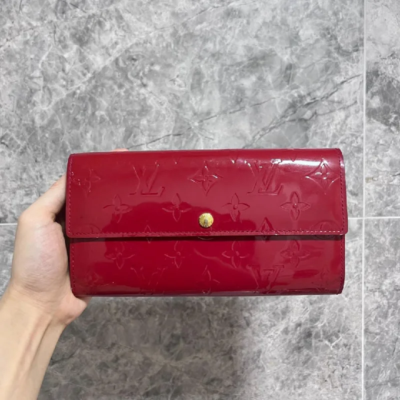 LV Louis Vuitton Sarah Long Wallet Red Patent Leather