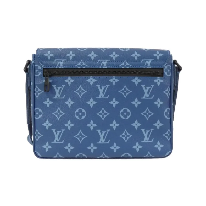 Louis Vuitton Monogram Tone District PM M23785 Shoulder Bag